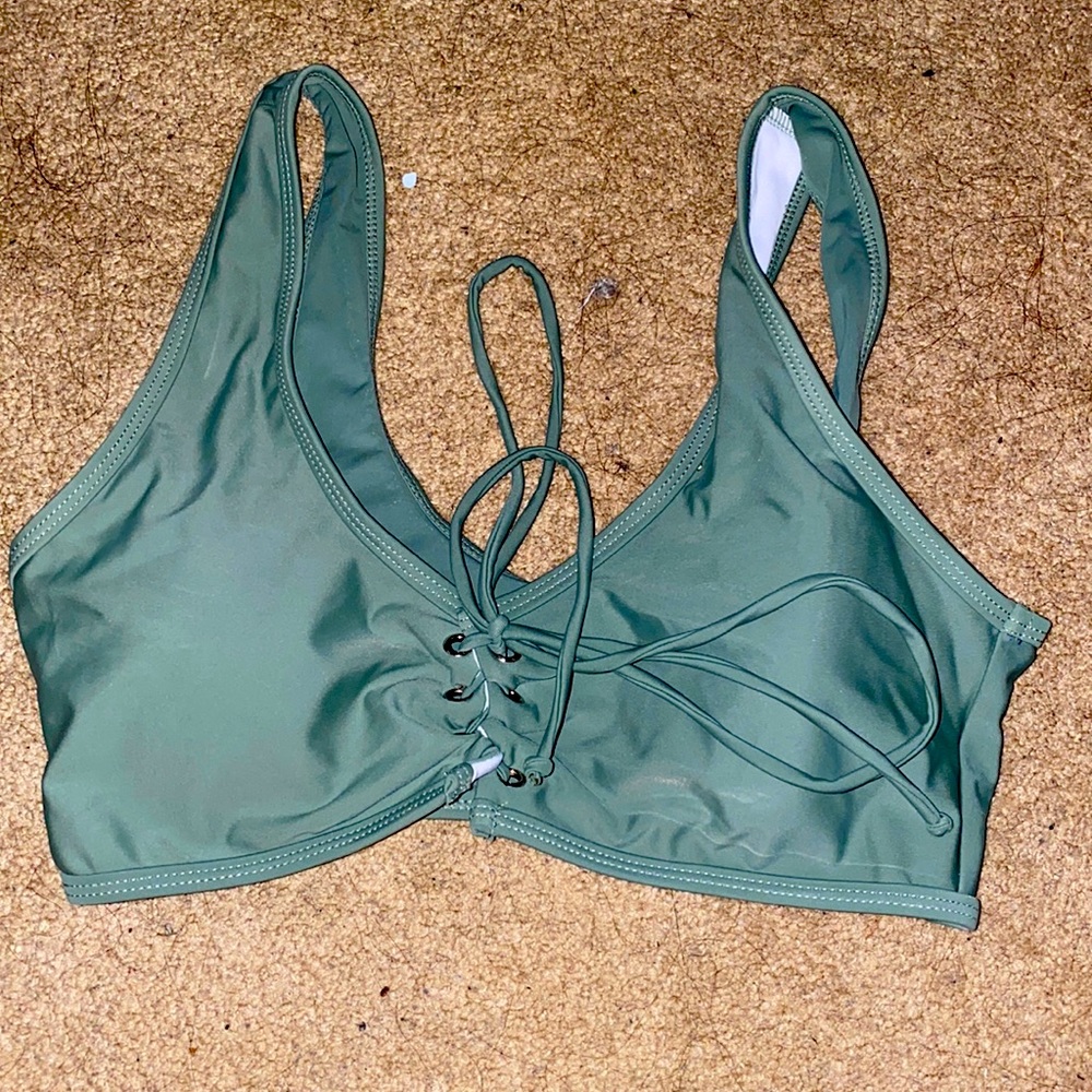 SHEIN women’s bathing suit top
